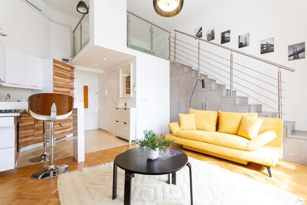 Bright Design Riverside By Nw Apartamento